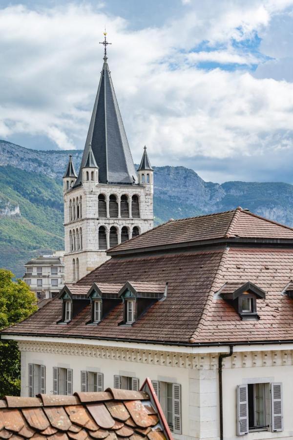 Duplex Vue Montagne - idéalement placé avec sa vue sur les toits Annecy Exterior foto